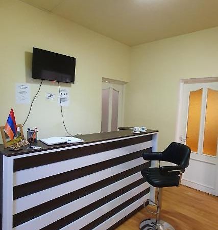 Tempus Hotel-Hostel Γιερεβάν Εξωτερικό φωτογραφία