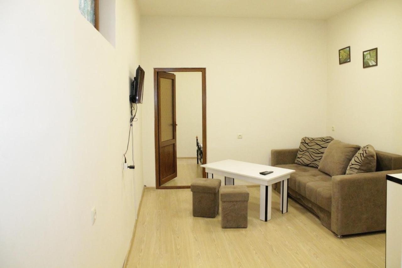 Tempus Hotel-Hostel Γιερεβάν Εξωτερικό φωτογραφία