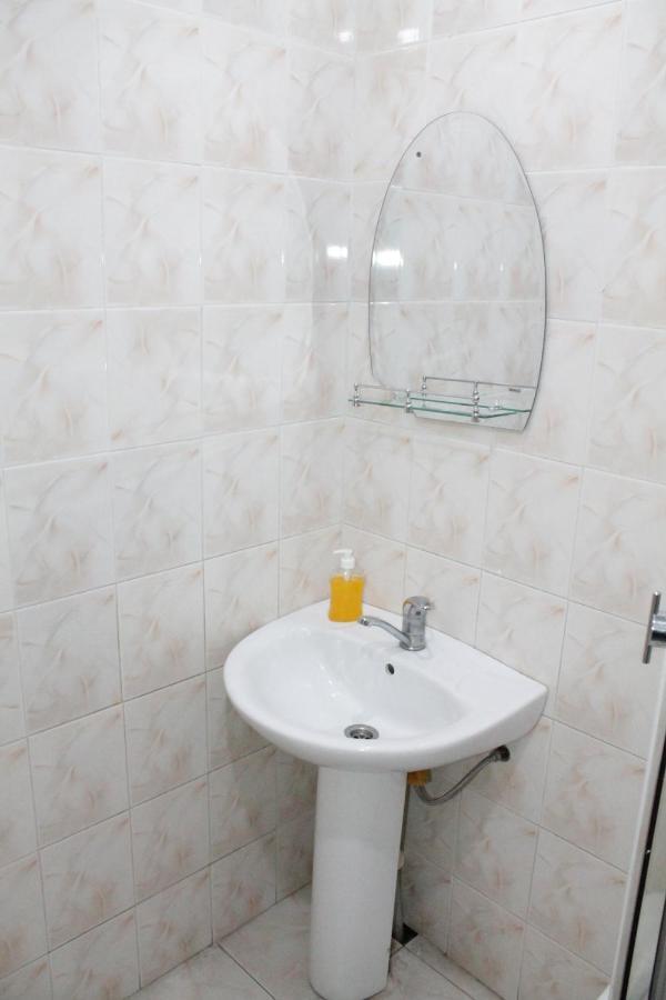 Tempus Hotel-Hostel Γιερεβάν Εξωτερικό φωτογραφία